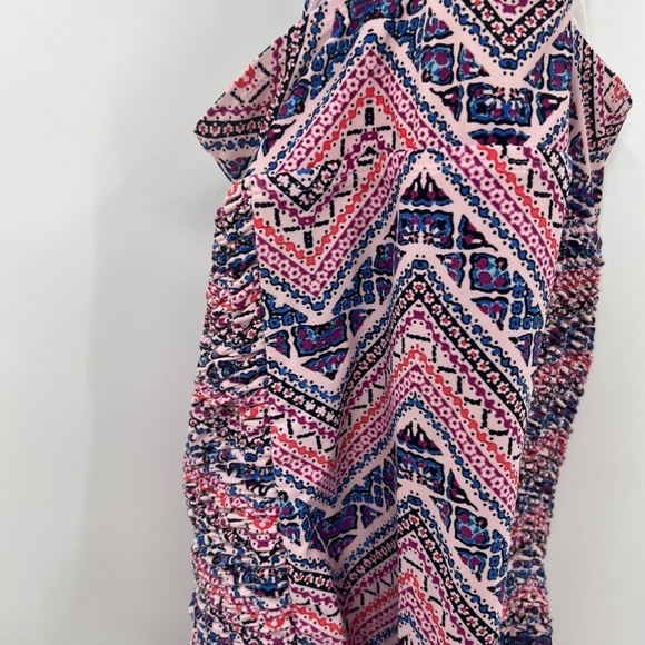 Motherhood Maternity Beach Bump bathing suit top Size Medium - Picture 8 of 9